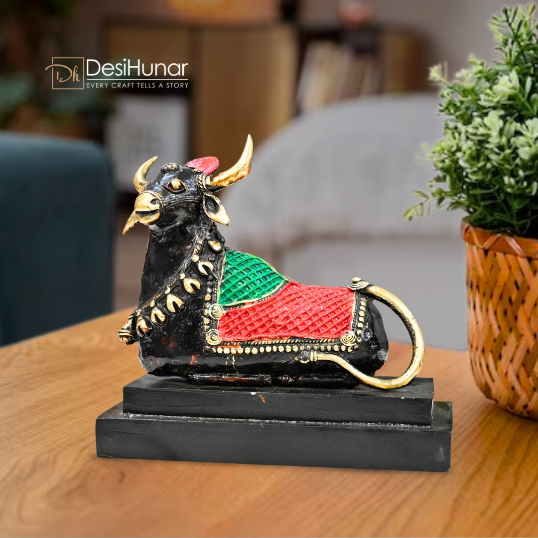 Decorative Brass Nandi Bull – Handcrafted with Wooden Platform